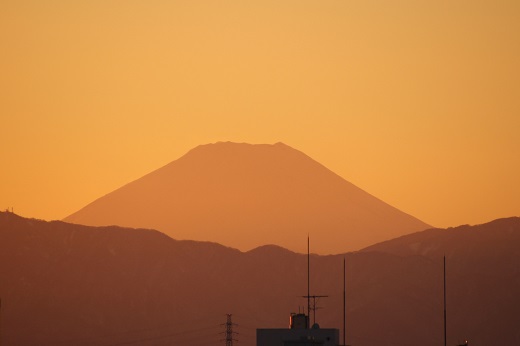 日の入り直前の富士山