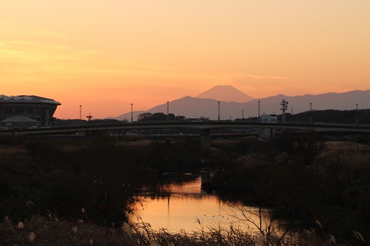 正月２日の夕焼けの富士山１