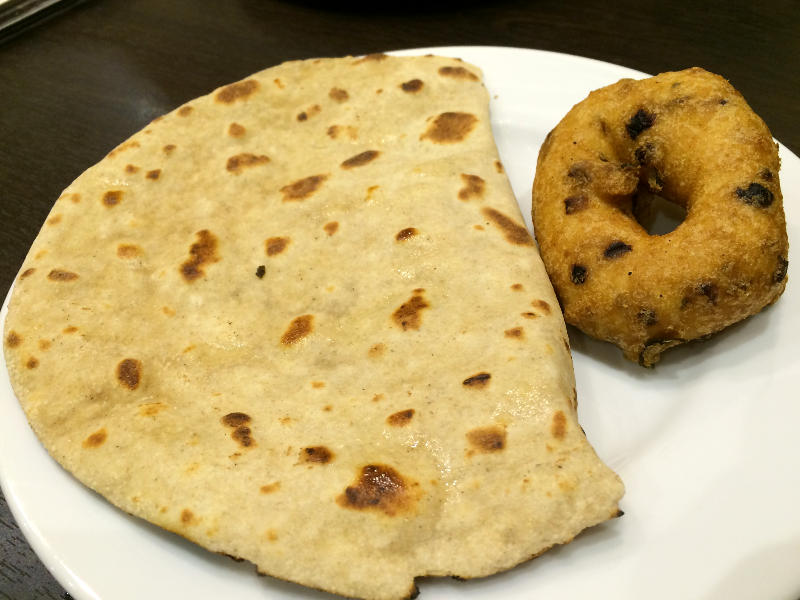 chapati, vada @ nandhini